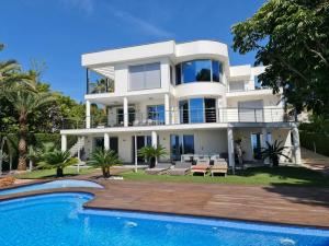 A001 Alquiler Rent Villa Basetes Primera Linea mar Frontline Calpe Avanoa