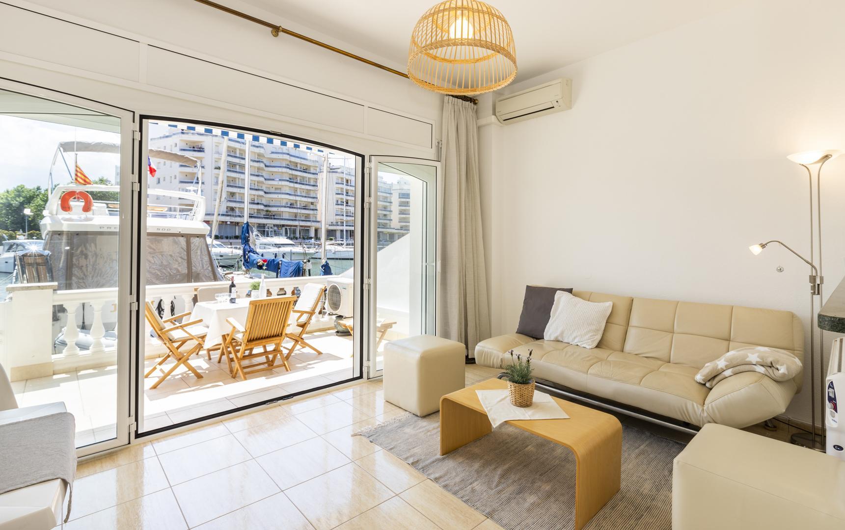 1004 Apartamento con vista al puerto Apartamento Club nautico Castelló d'Empúries
