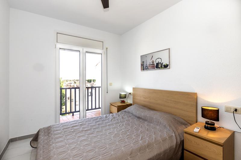 1015 Apartamento con 3 dormitorios vista al lago y piscina Appartement Gran Lago Castelló d'Empúries