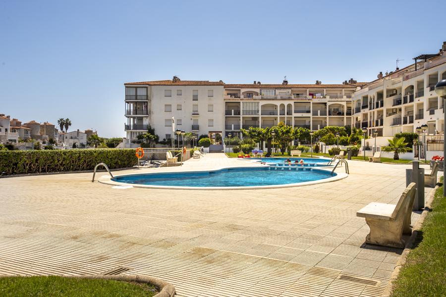 1015 Apartamento con 3 dormitorios vista al lago y piscina Appartement Gran Lago Empuriabrava